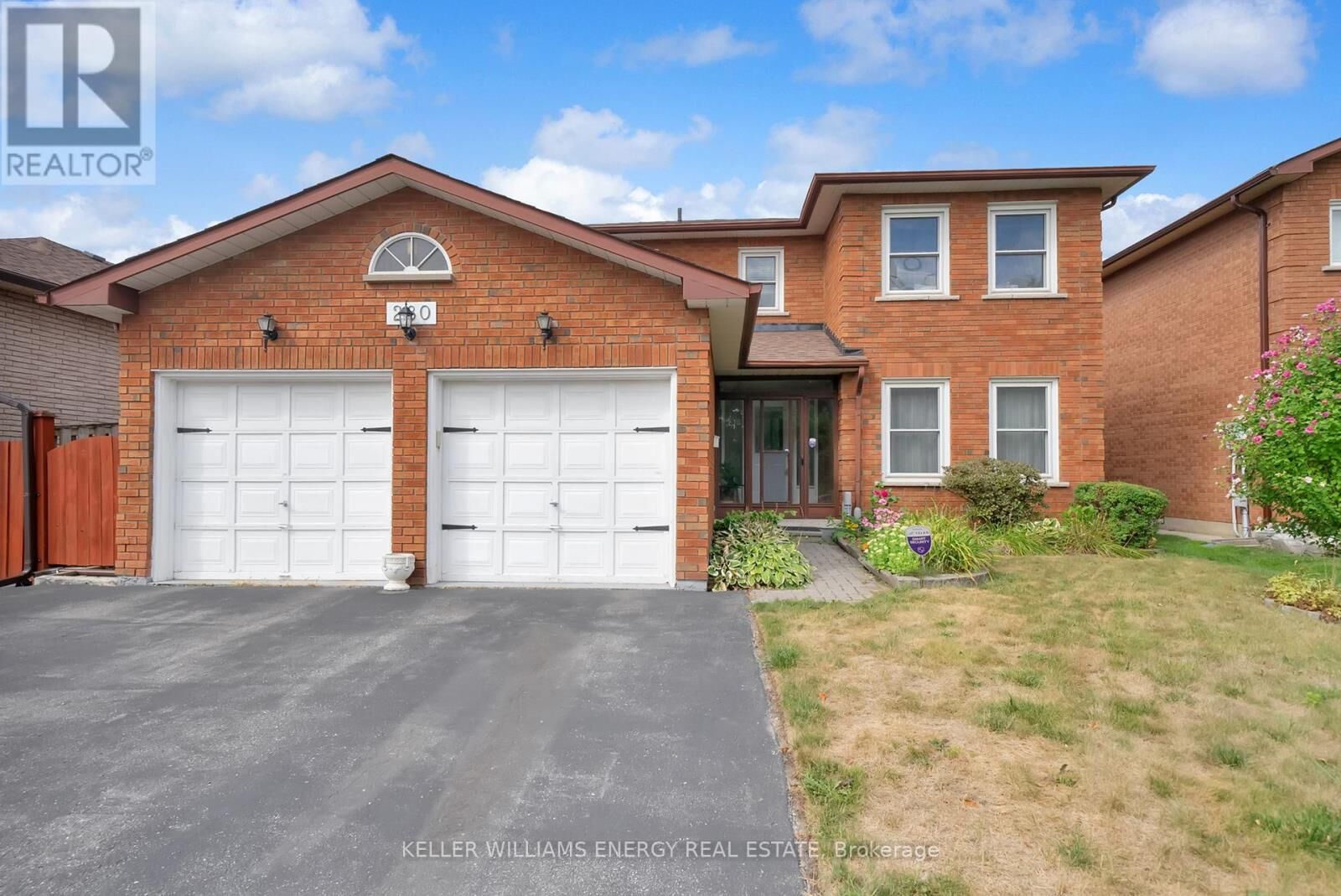 Property Photo:  280 Thornton Road North  ON L1J 6T7 