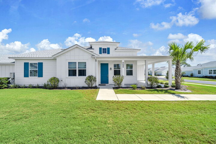 Property Photo:  8688 Sand Dollar Drive  FL 32413 