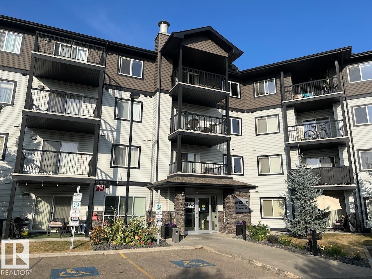 Photo de la propriété:  1196 Hyndman Road NW 459  AB T5A 0X8 