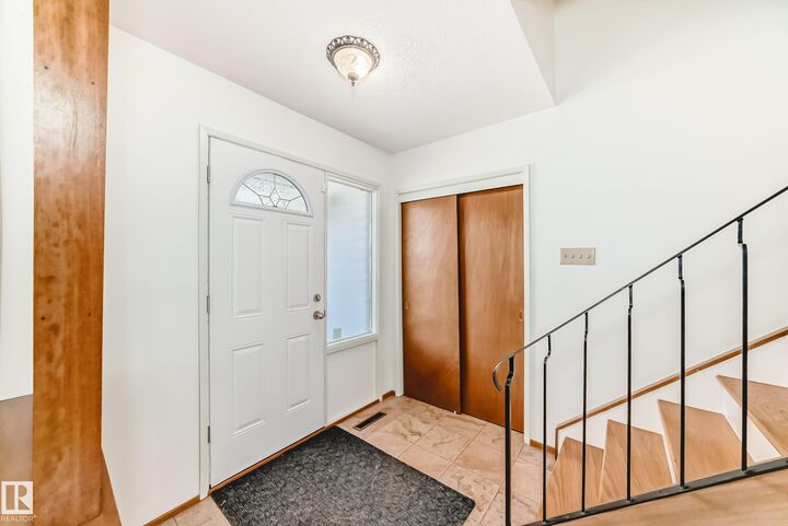 Photo de la propriété:  4603 116A Street NW  AB T6H 3R3 