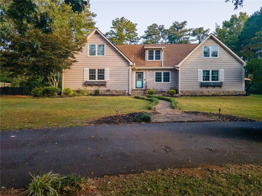 Property Photo:  2158 Weybridge Drive  GA 30236 