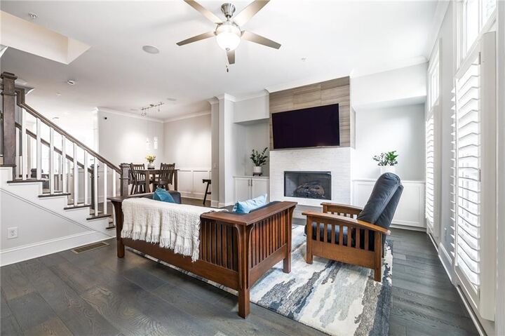 Property Photo: 18 Peachtree Avenue NE 5 GA 30305
