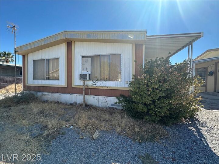Property Photo: 31 Vegas Valley Drive NV 89048