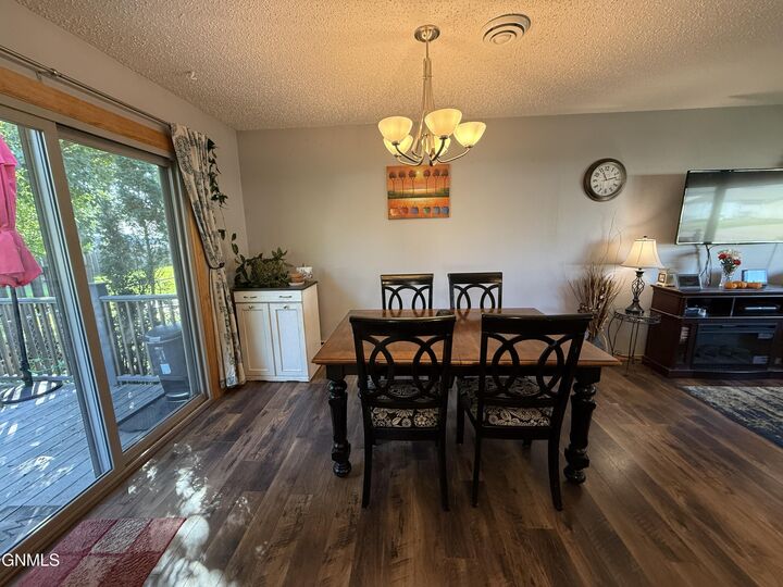 Property Photo:  1227 Portland Drive  ND 58504 