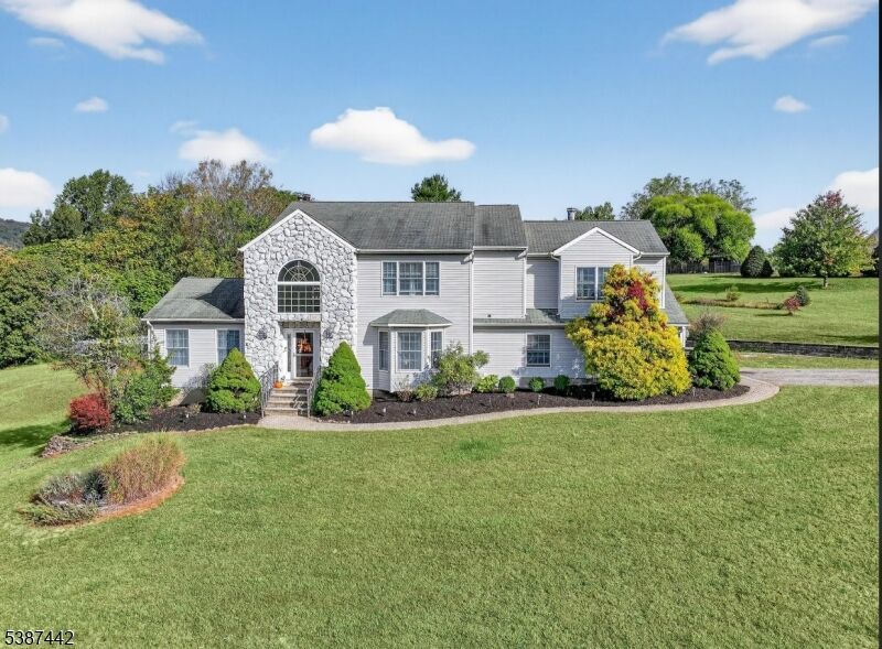 Property Photo:  7 Palomino Trl  NJ 07462 
