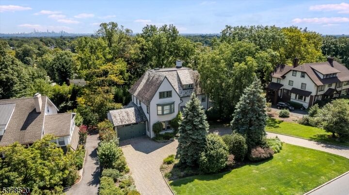 Property Photo:  189 Upper Mountain Ave  NJ 07042 