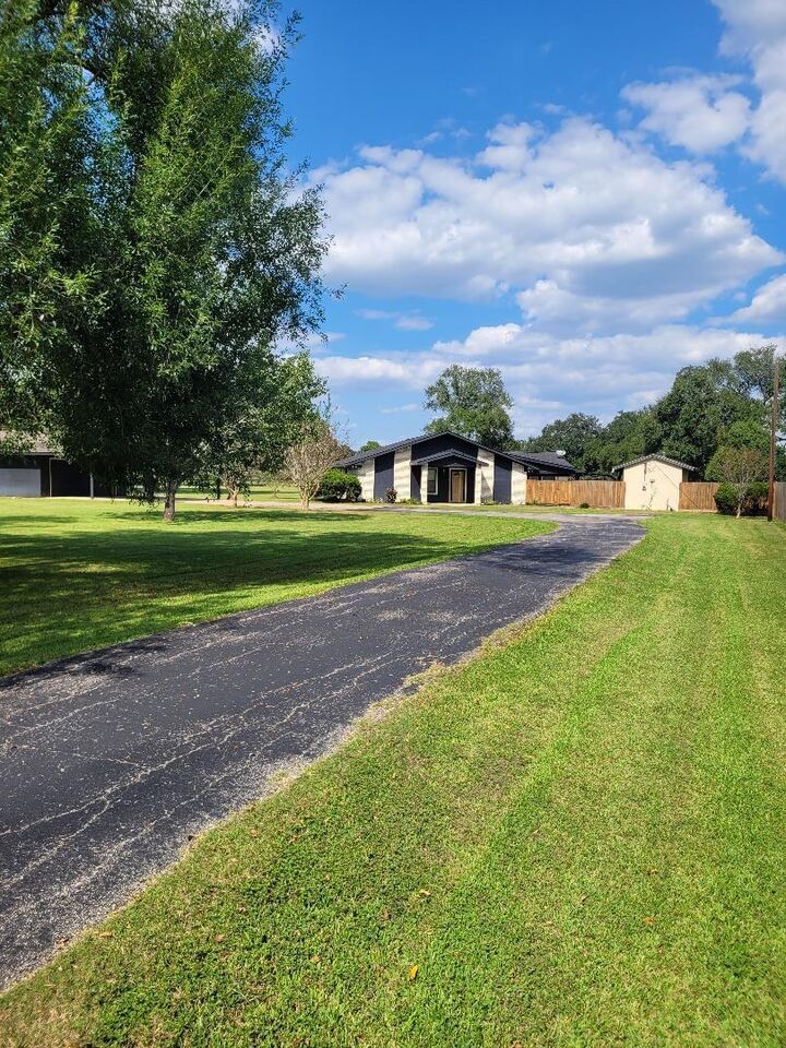 Property Photo:  3744 County Road 949 B  TX 77511 