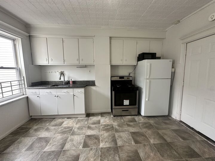 Property Photo: 87 Terrace Ave 2 NJ 07307