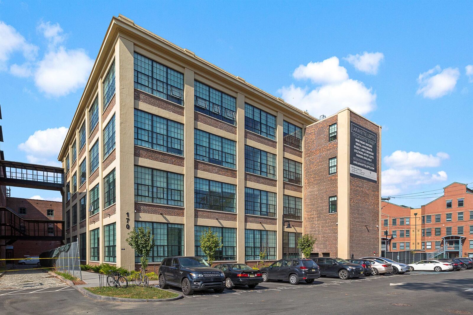 Property Photo: 170 Lafayette St 4H NJ 07304