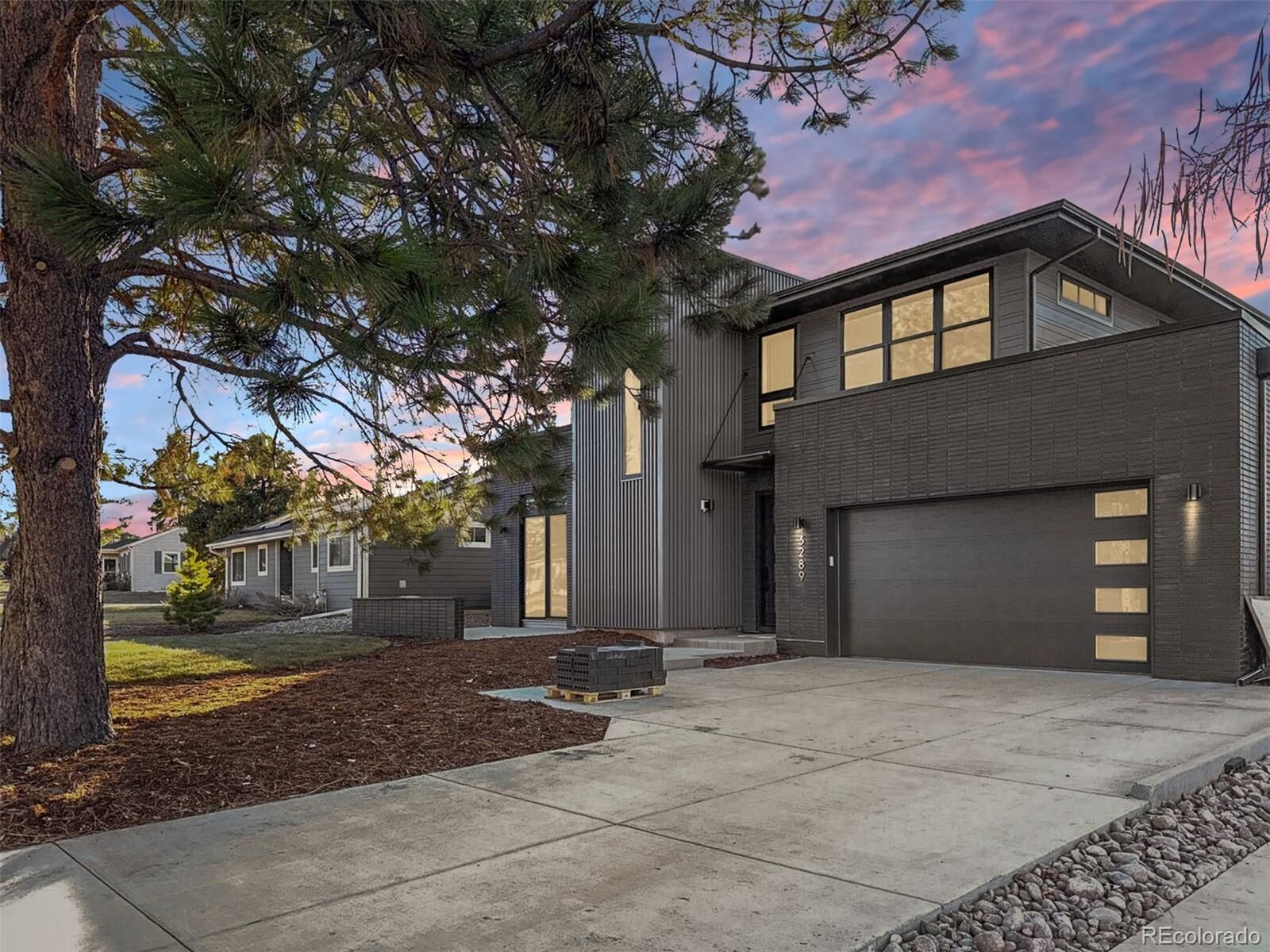 Property Photo:  3289 S Eudora Street St  CO 80222 