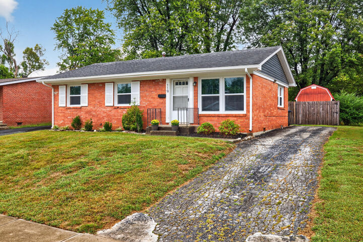 Property Photo:  119 Oaklawn Drive  KY 40601