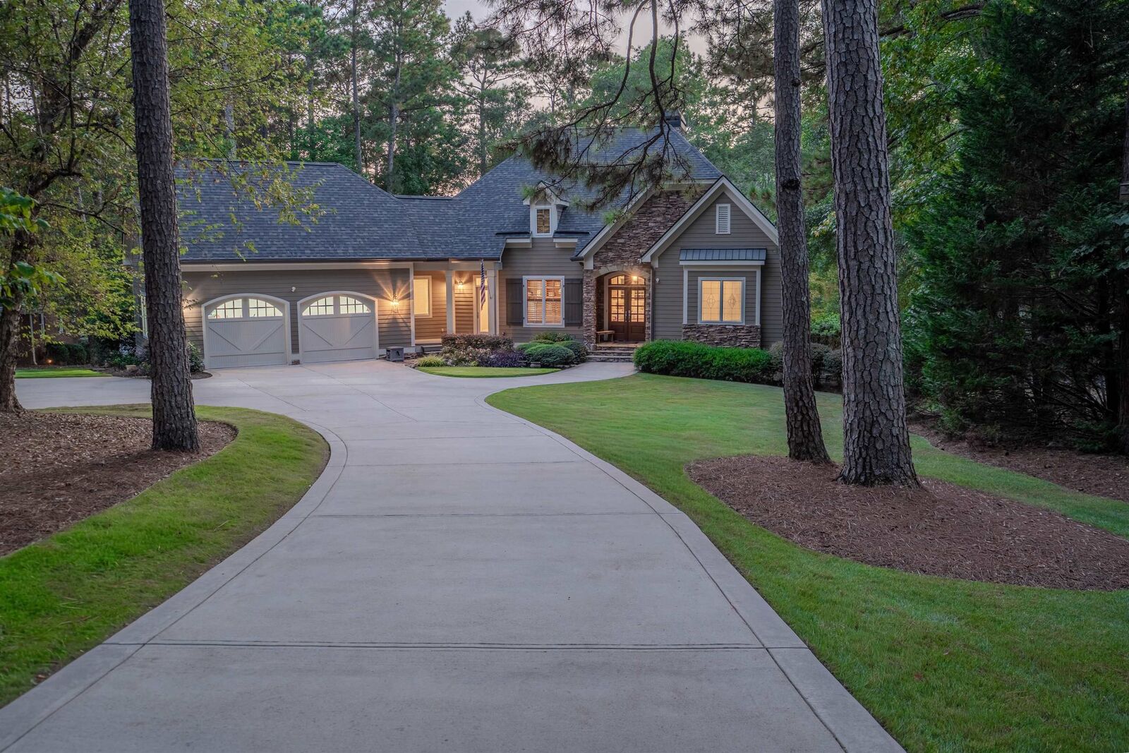 Property Photo:  1341 Planters Trail  GA 30642 