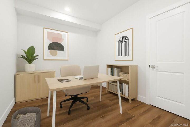 Property Photo:  199 E Post Road 201  NY 10601 
