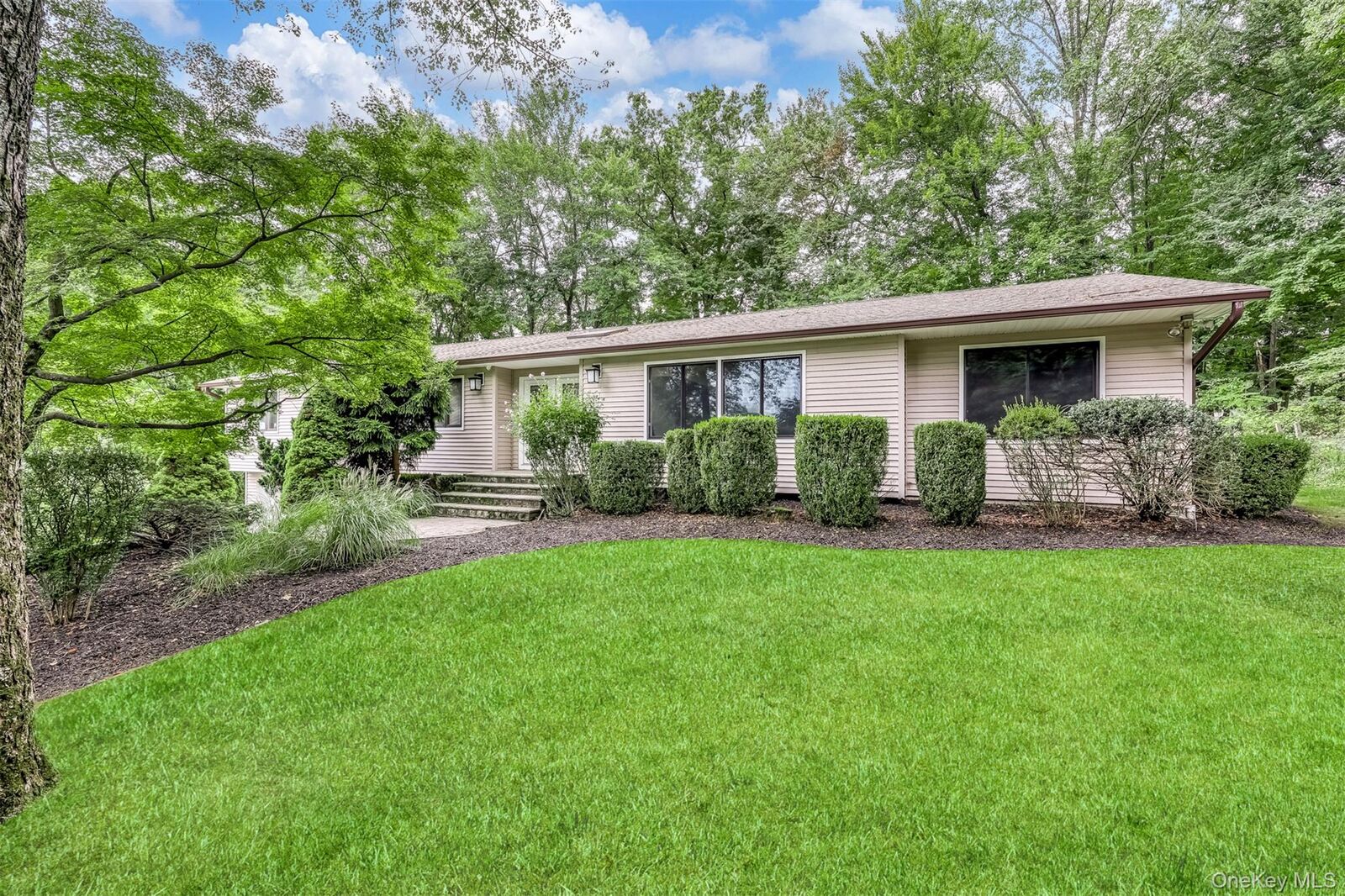 Property Photo: 5 Rookery Circle NY 10956