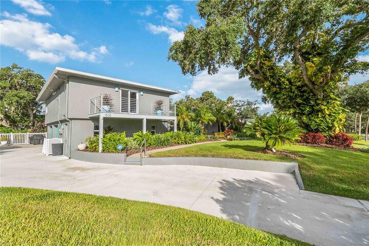 Property Photo:  1508 S Riverside Drive  FL 32168