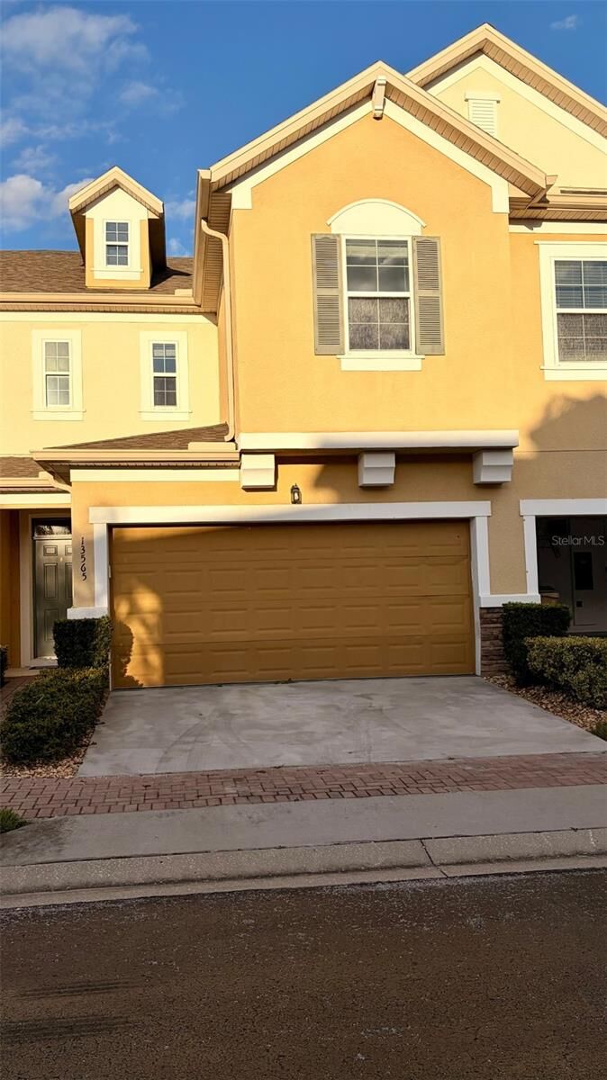 Property Photo:  13565 Fountainbleau Drive  FL 34711 