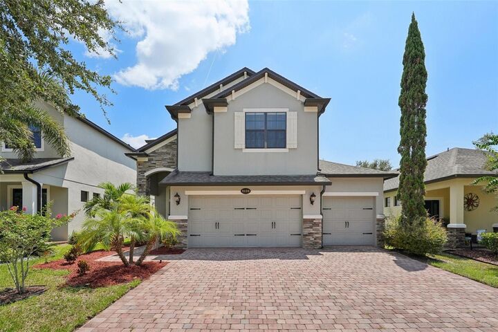 Property Photo:  5128 Ravena Avenue W  FL 34771 
