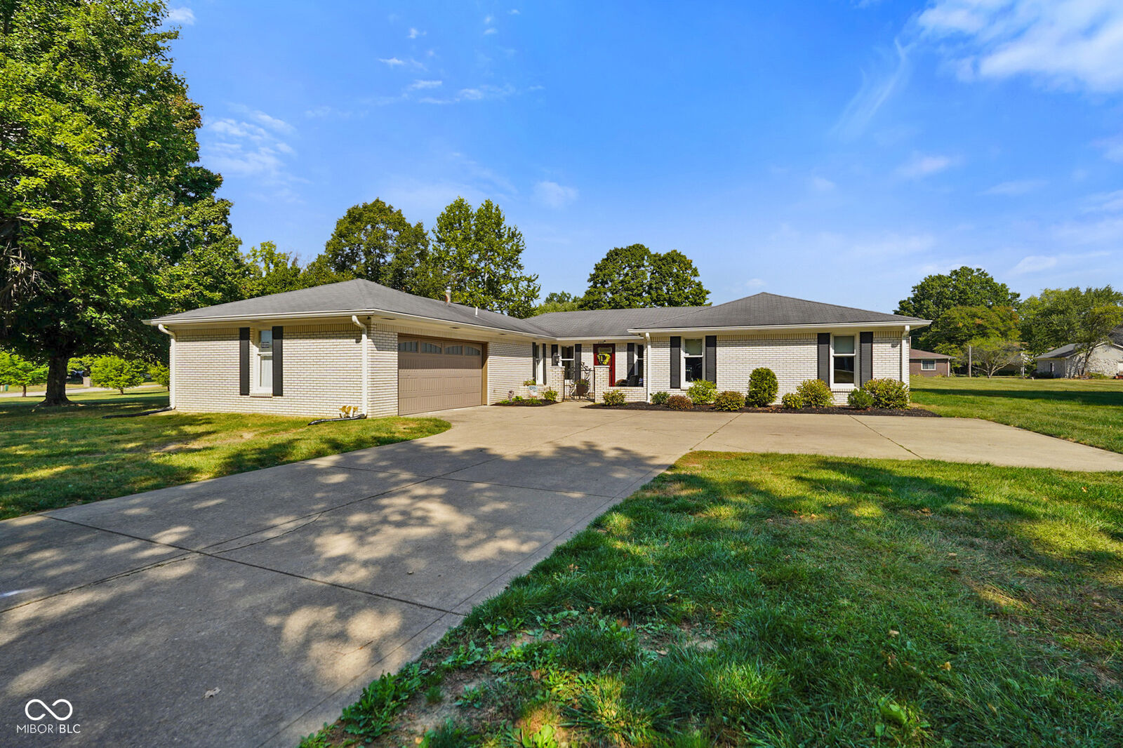 Property Photo: 6510 E County Road 100 N IN 46123