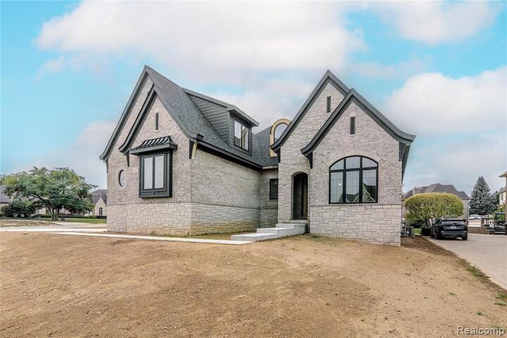 Property Photo:  54237 Trieste Court  MI 48316 1379