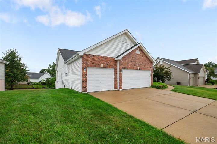 Property Photo:  2163 Roselake Circle  MO 63376 