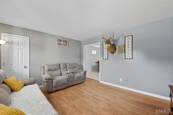 Property Photo:  941 Westridge Drive  MO 63069 
