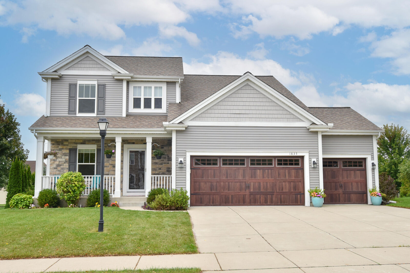 Property Photo:  1835 Windrush Dr  WI 53024 