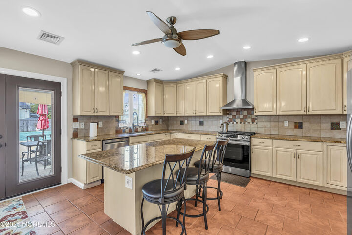 Property Photo:  17 Yorktowne Drive  NJ 07726 
