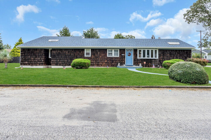 453 Leeward Avenue  Beachwood NJ 08722 photo
