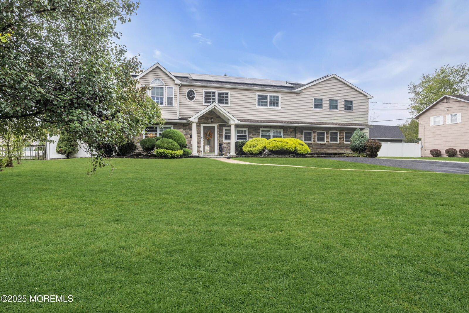 Property Photo: 17 Yorktowne Drive NJ 07726