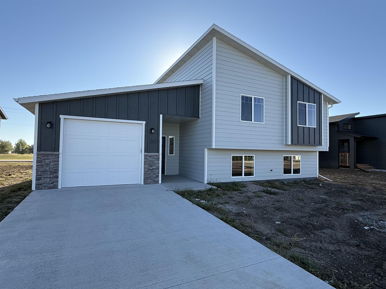 Property Photo: 660 Eagle Court SD 57719