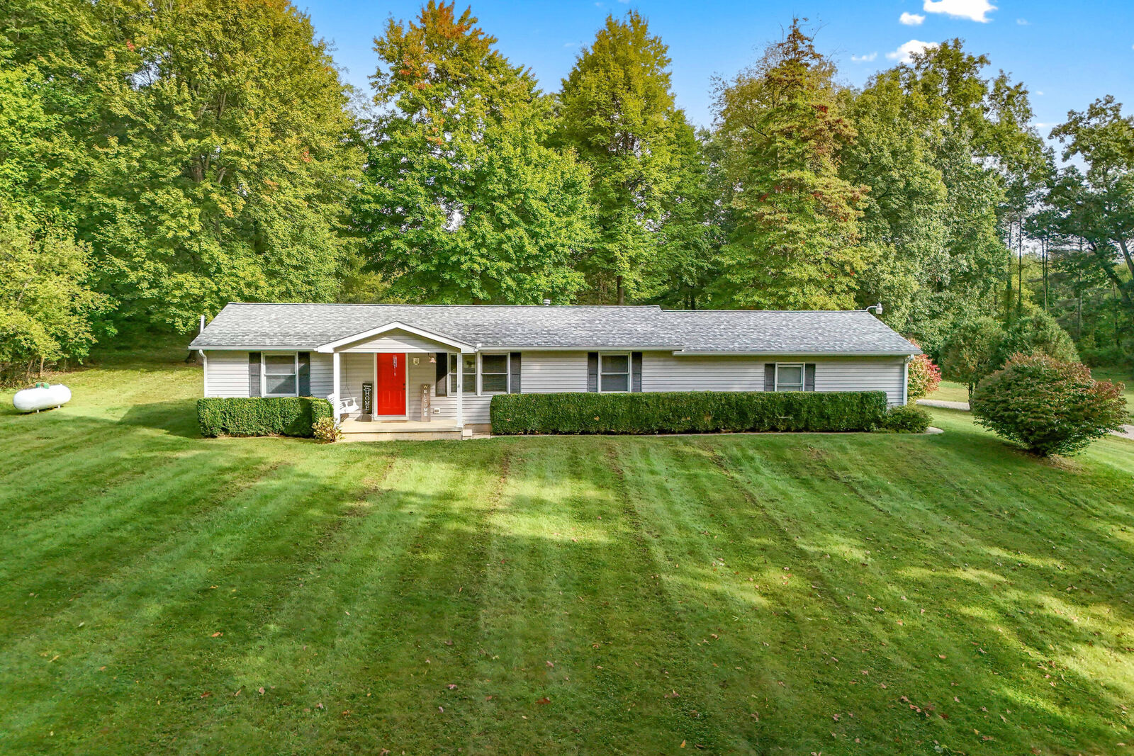 Property Photo: 4190 Fitzpatrick Road MI 49242