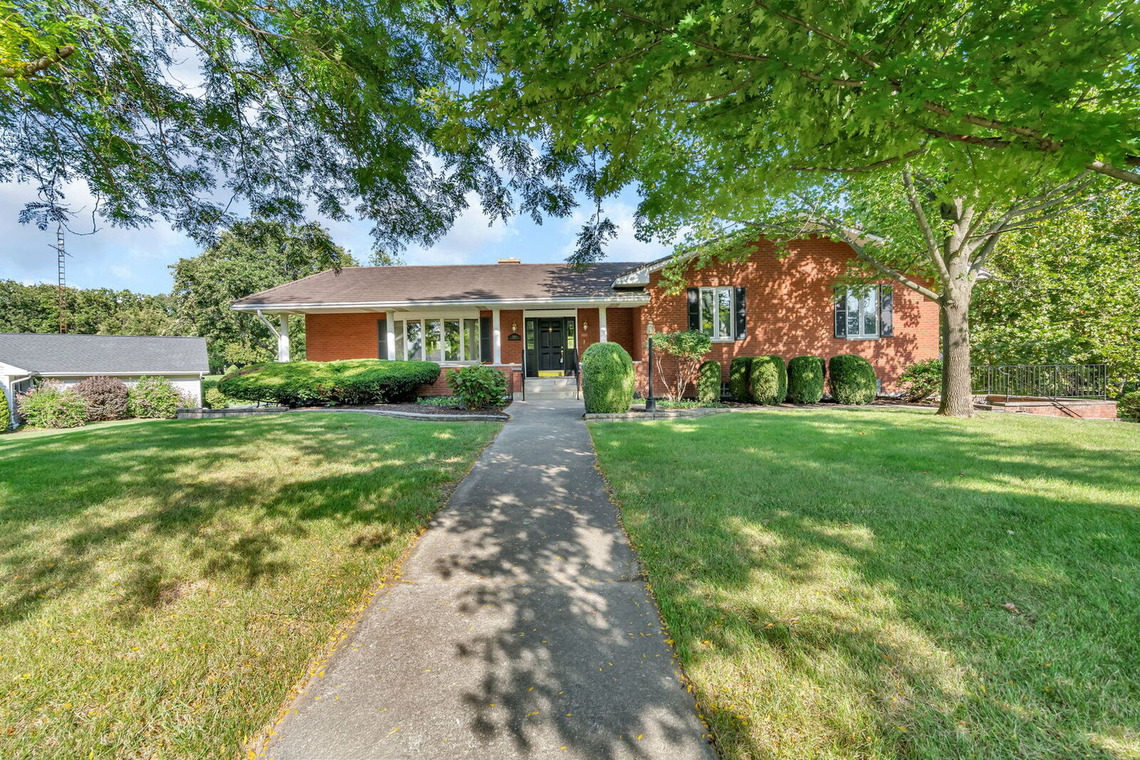 Property Photo: 5650 Barrington Road IL 60450