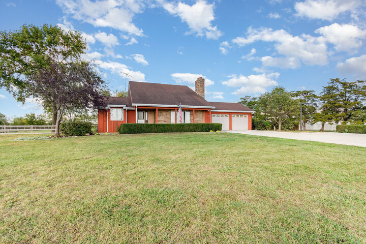 Property Photo: 5180 E McArdle Road IL 60416