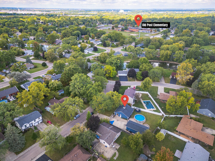 Property Photo: 3 Ridgefield Road IL 60538
