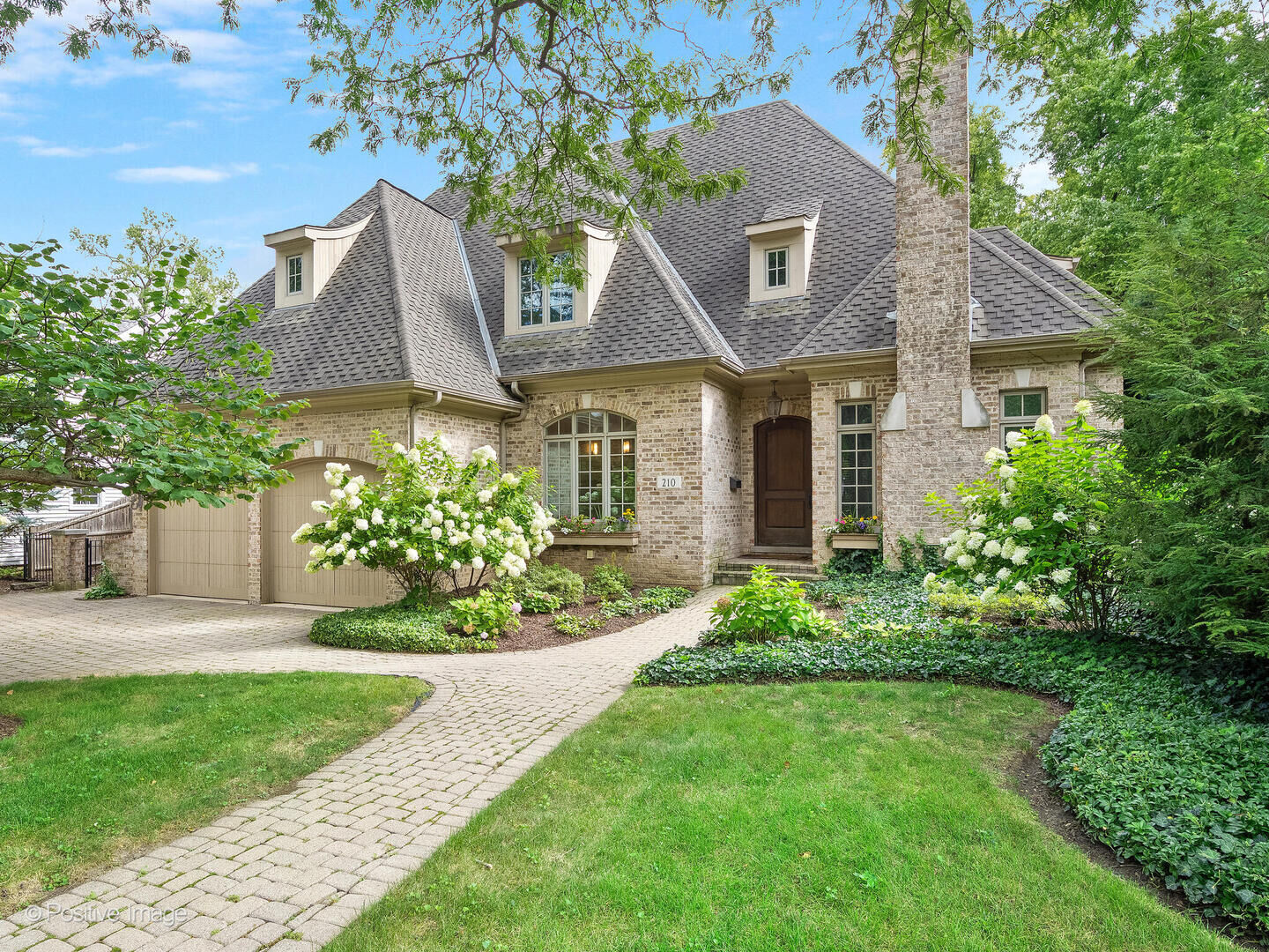 Property Photo:  210 W Hickory Street  IL 60521 