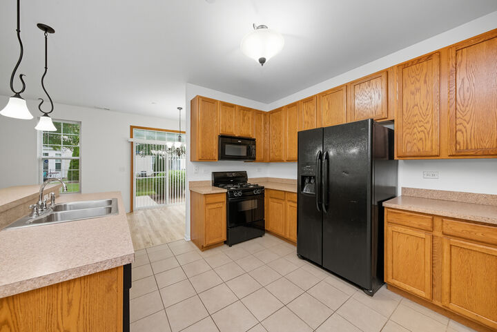 Property Photo:  4555 Camden Lane C  IL 60560 