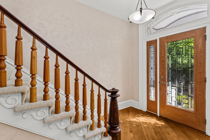 Property Photo:  2236 Ridge Avenue  IL 60201 