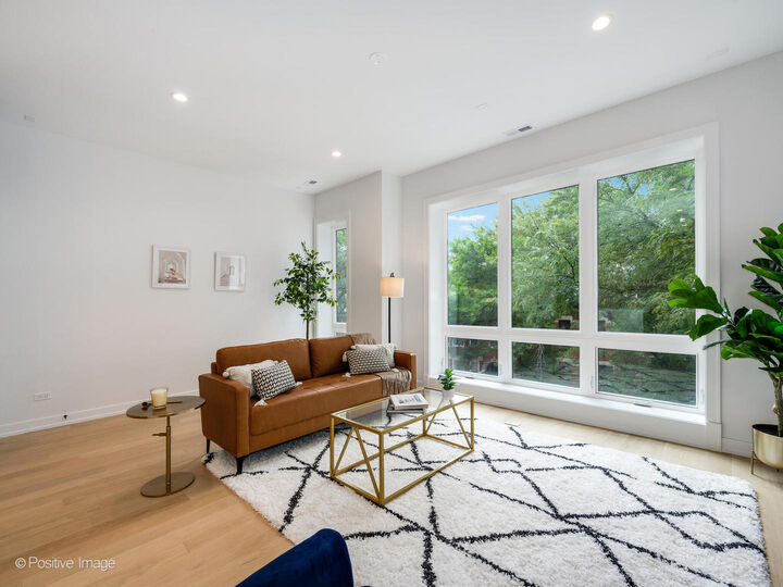 Property Photo:  867 N Marshfield Avenue 3  IL 60622 