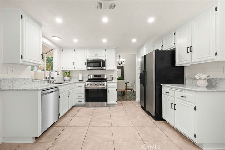 Property Photo:  34225 Via Buena  CA 92399 