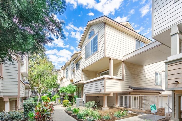 Property Photo:  11150 Glenoaks 270  CA 91331 