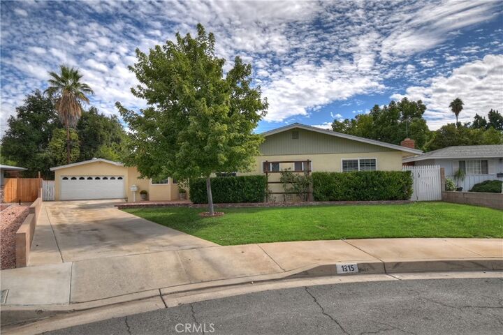 1315 Stillman  Redlands CA 92374 photo
