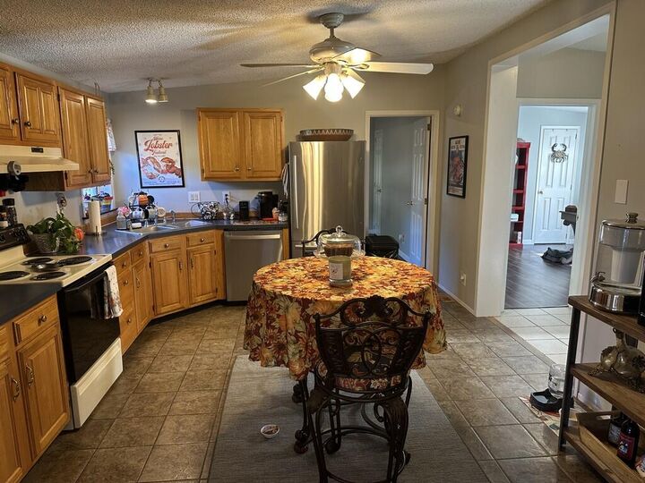 Property Photo: 5 Vero'S Way ME 04496