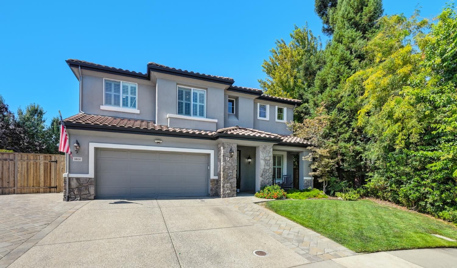 Property Photo:  5800 Laurel Cove Court  CA 95757 