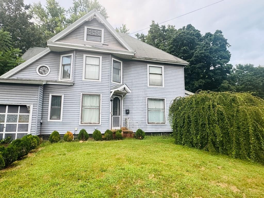 Property Photo: 400 Bridge St PA 18848