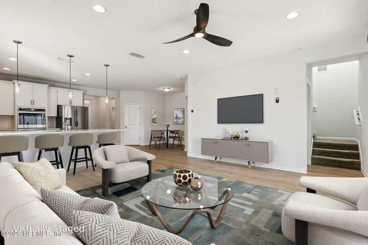 Property Photo:  809 Laurel Valley Drive  FL 32065 