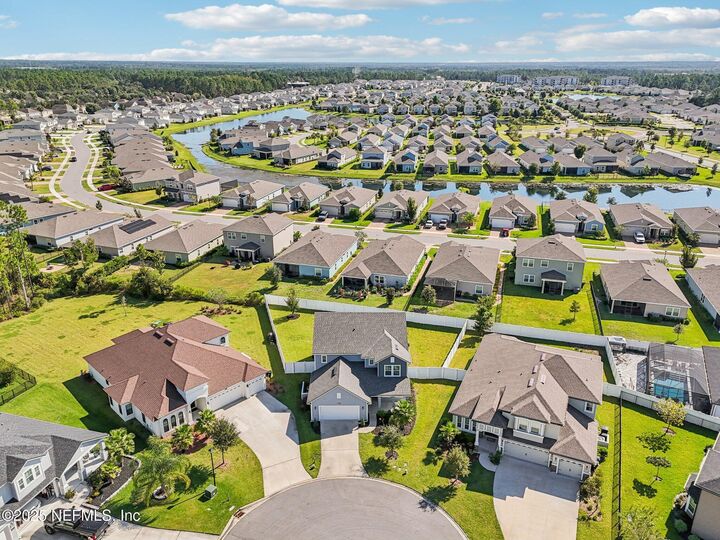 Property Photo:  809 Laurel Valley Drive  FL 32065 