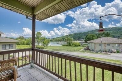 Property Photo:  1649 Lakeview Drive Unit H  GA 30582 