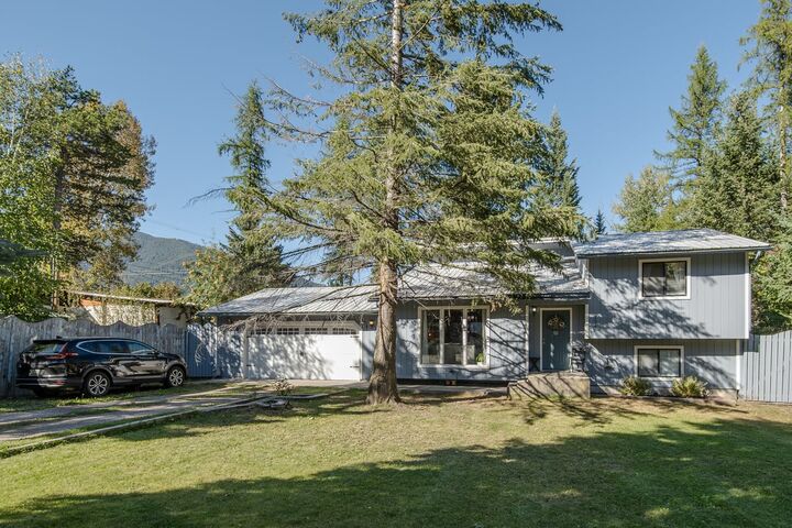 304 4th Avenue S  Hungry Horse MT 59919 photo