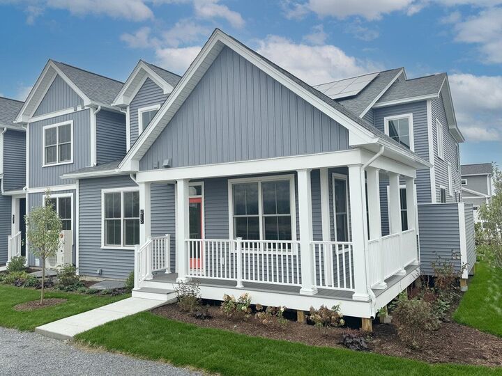 Property Photo:  413 Old Farm Road  VT 05403 