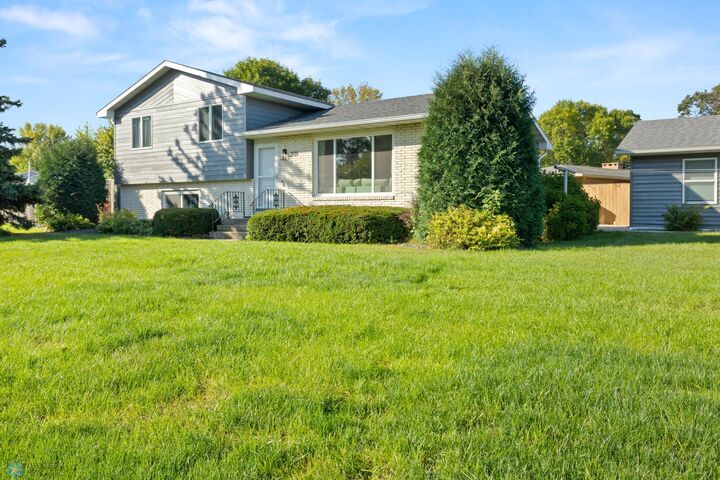 Property Photo:  901 2nd Street S  ND 58075 
